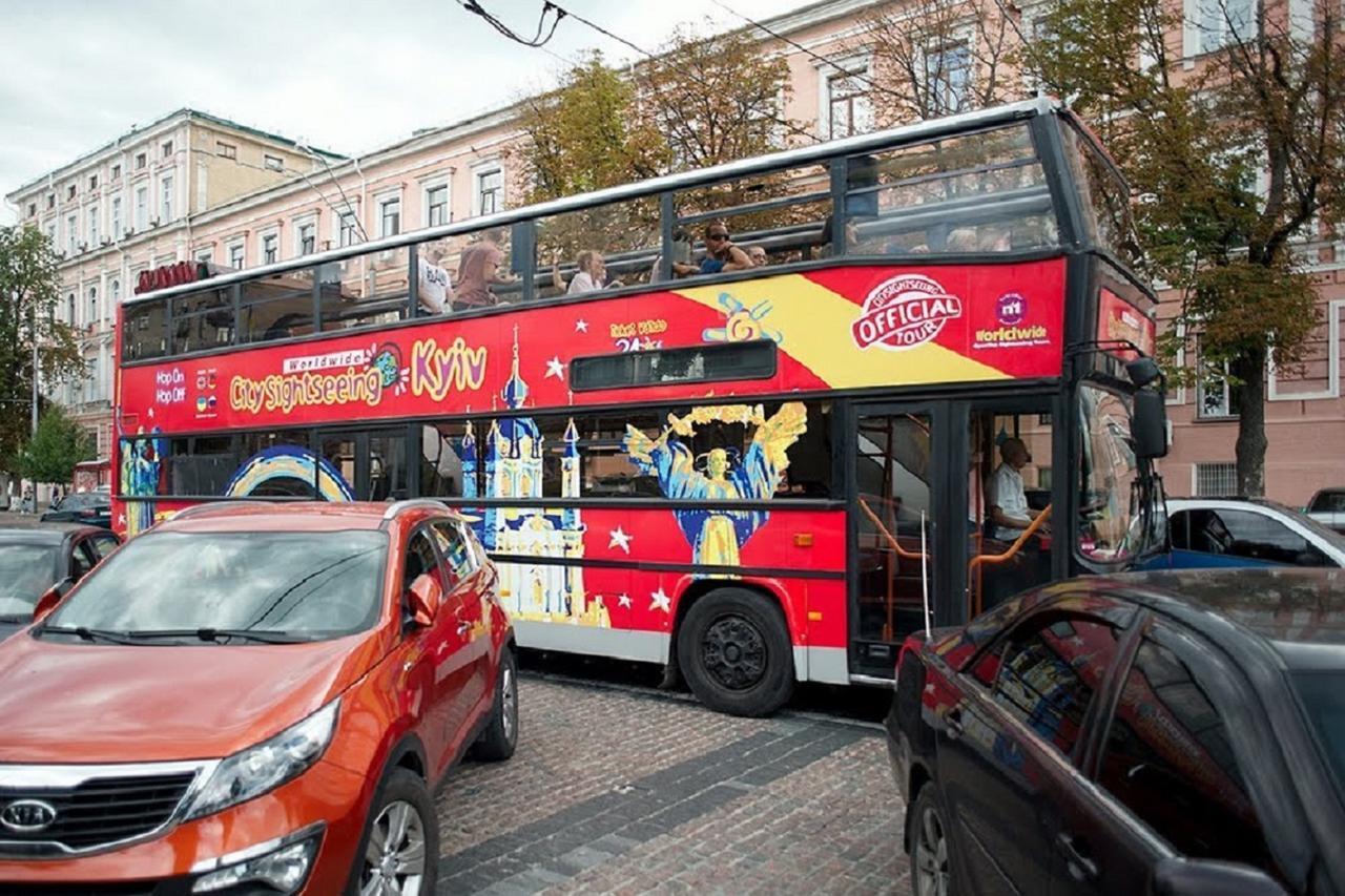 Podil Apart Near Poschtova Square History Center Kiev Exteriör bild