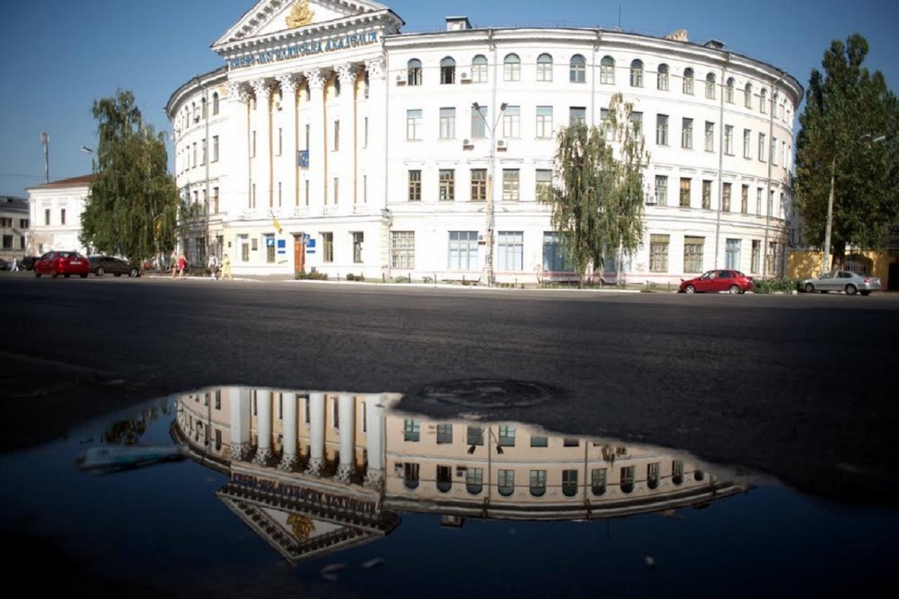 Podil Apart Near Poschtova Square History Center Kiev Exteriör bild